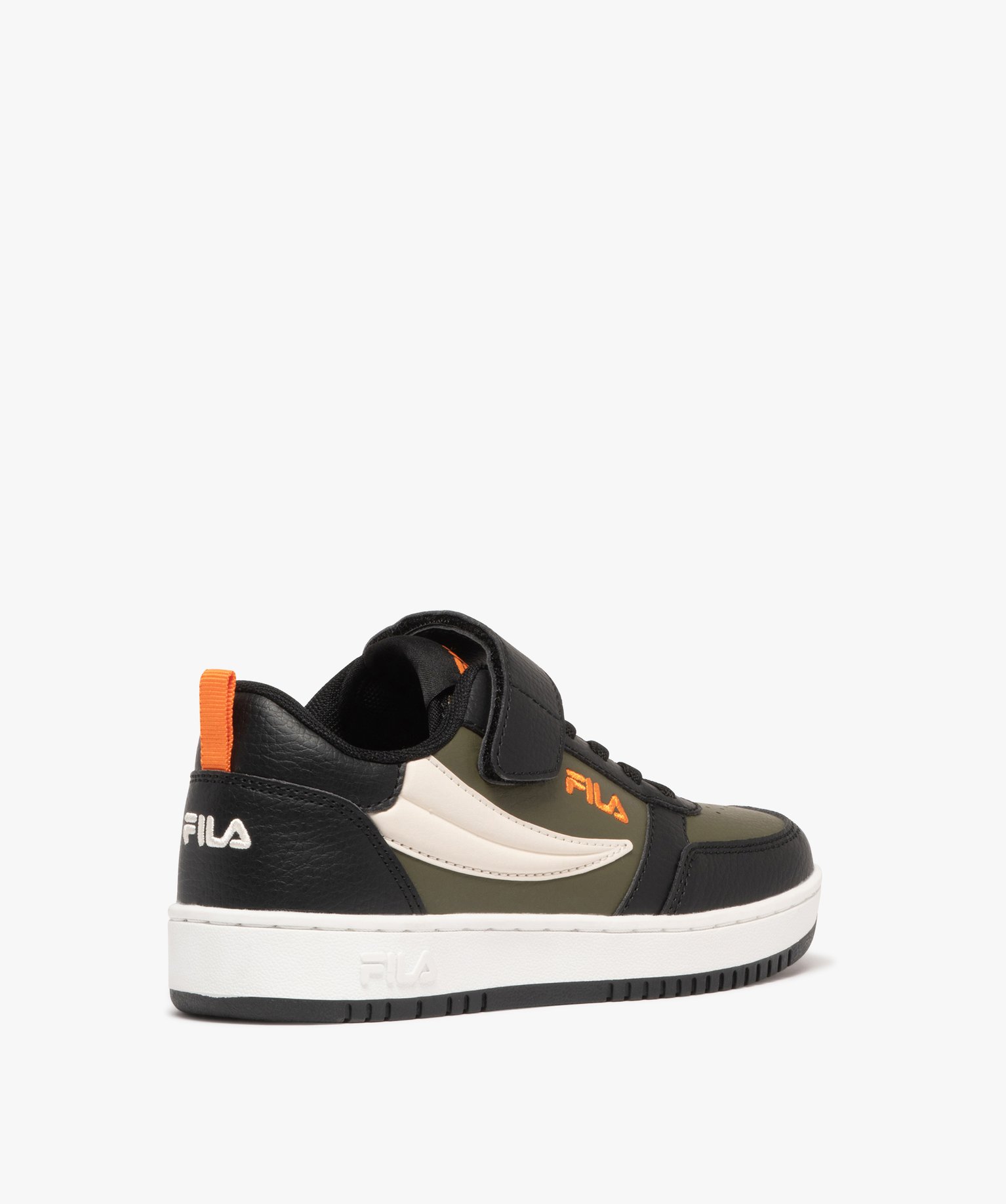 baskets garcon a scratch style retro avec dessus perfore rega nfk fila noir vif baskets garcon GEMO